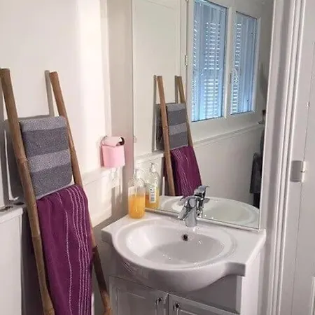 Votre Chambre Au Calme, A Au 4eme Etage Apartment *